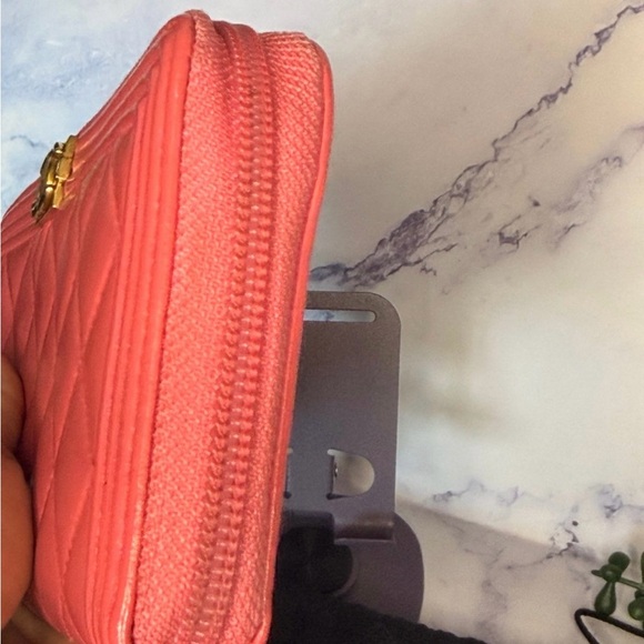 Chanel Pink Quilted Wallet on Chain - Picture 5 of 11